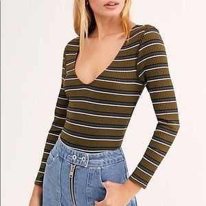 Brand New from Free People! Retail $48 

SIZE XS